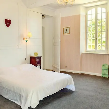 Four Bedroom Holiday In Riviere *
